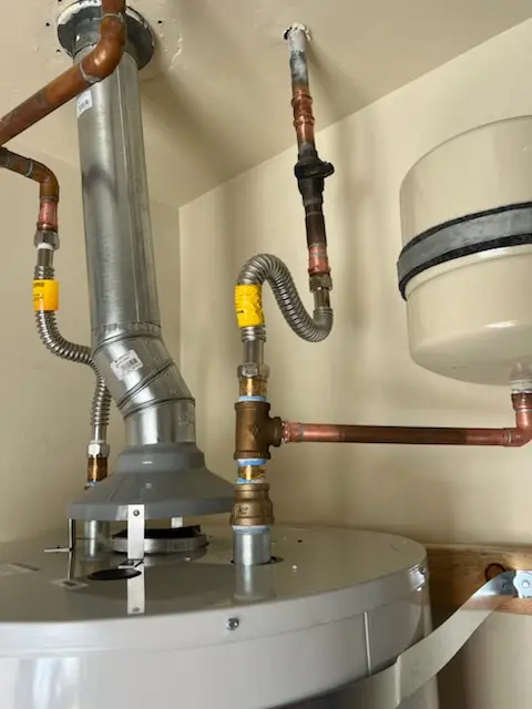 Water heater installation and plumbing repair in Lakeland
